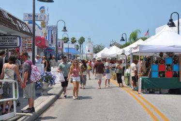 Arts and crafts festivals are held several times during the year.